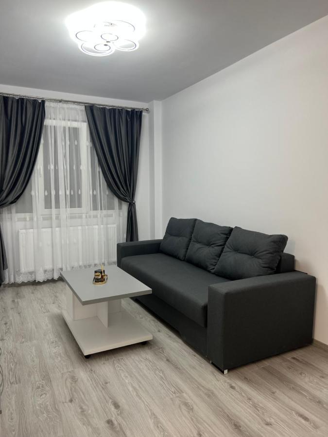Sunny Accommodation Сучава Экстерьер фото