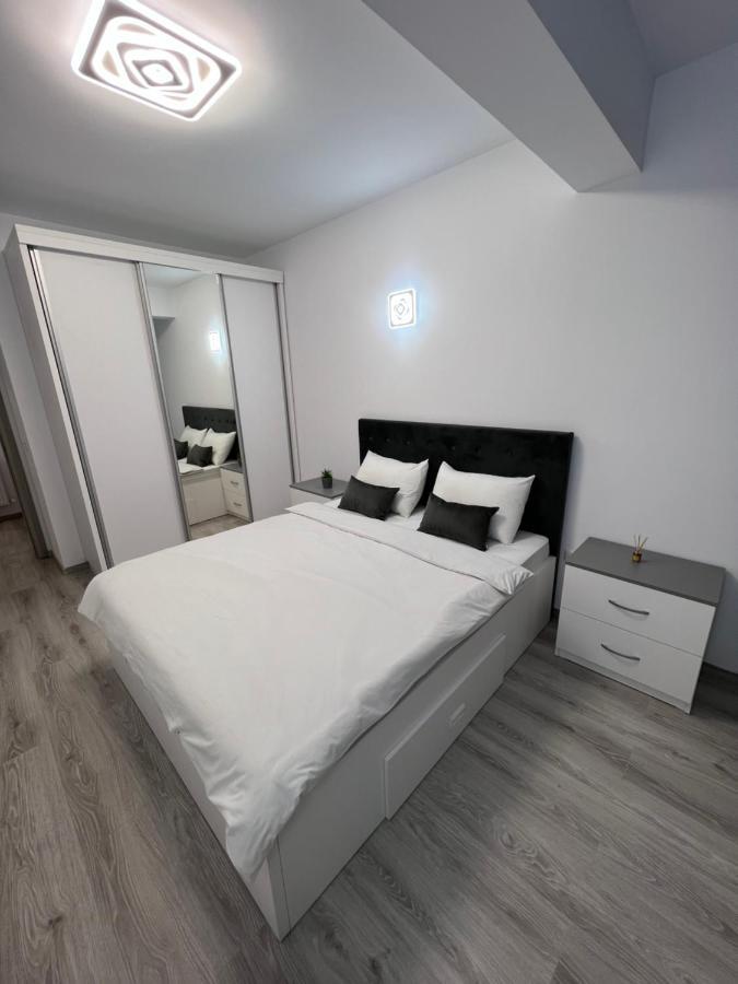 Sunny Accommodation Сучава Экстерьер фото